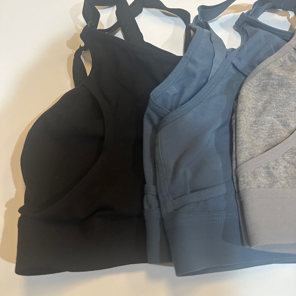 MomCozy Pumping and Nursing Bras in Assorted Colors - Picture 4 of 9